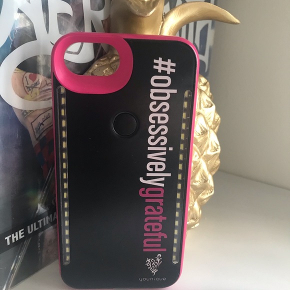 Younique selfie iPhone case - Picture 1 of 6